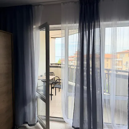 Апартамент Sea-view In Royal Palm Near Свети Влас